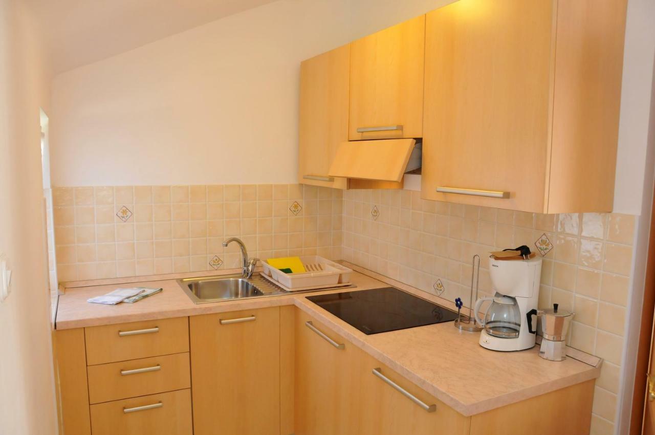 Apartments Toic Црес Экстерьер фото