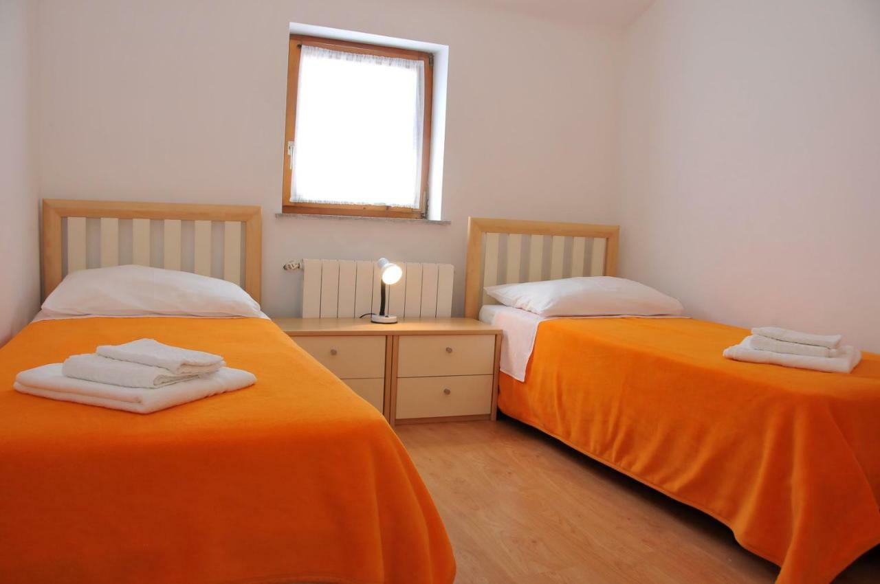 Apartments Toic Црес Экстерьер фото